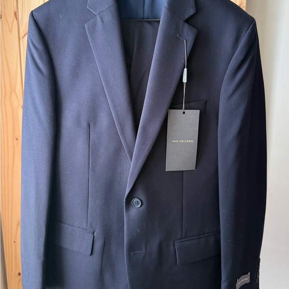 Van Heusen Men's Dark Blue Suit - Picture 2 of 16